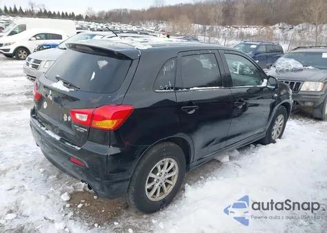 2011 Mitsubishi Outlander Sport Es z USA, uszkodzony, nr VIN JA4AP3AU3BZ014146